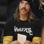 Anthony Kiedis Lakers game LA in balck and yellow wasp colours handsome
