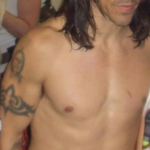 tired looking anthony kiedis no clothes