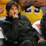 Anthony Kiedis Lakers game LA snoozing