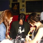 anthony Kiedis fundraiser meal cafe stella signing for fans